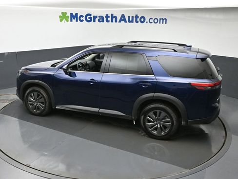 Used 2024 Nissan Pathfinder SV w/ SV Premium Package image 26