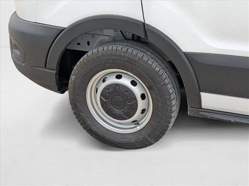 New 2025 Ford Transit 250 148 Medium Roof image 9