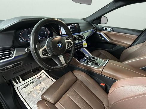 Used 2022 BMW X6 xDrive40i w/ Executive Package image 34