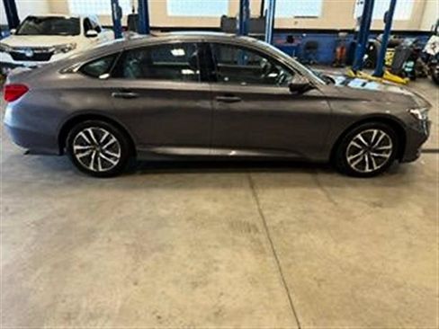 Used 2018 Honda Accord Hybrid image 12