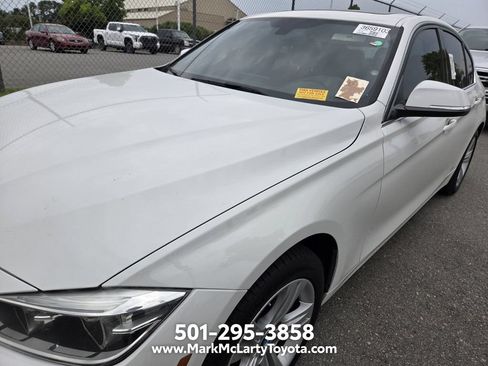 Used 2018 BMW 330i Sedan RWD image 3