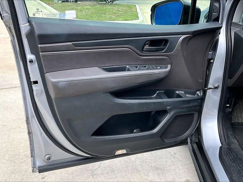 Used 2018 Honda Odyssey EX image 22