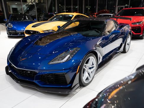 Used 2019 Chevrolet Corvette ZR1 RWD image 38