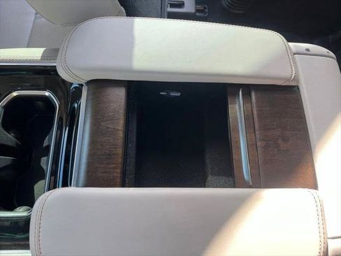 Certified 2022 Jeep Grand Wagoneer Series I AWD/4WD image 40
