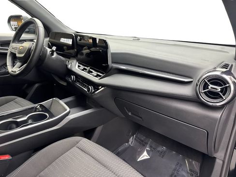 Used 2025 Chevrolet Equinox LT FWD image 51