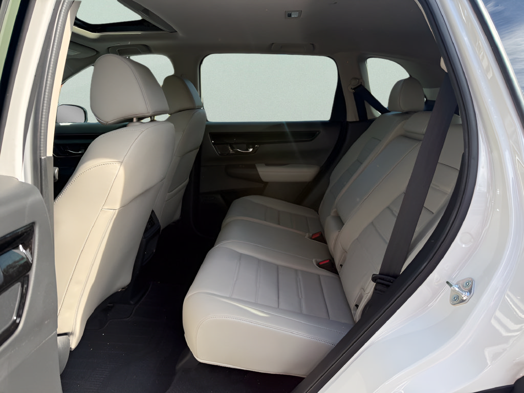 Used 2025 Honda CR-V EX-L image 11