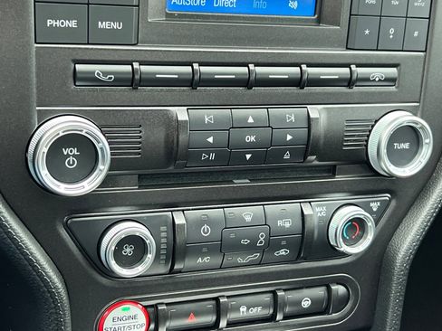 Used 2015 Ford Mustang Coupe image 19