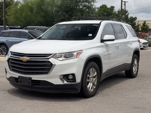 Used 2019 Chevrolet Traverse LT FWD image 4