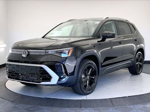 New 2026 Volkswagen Taos SEL AWD/4WD image 1
