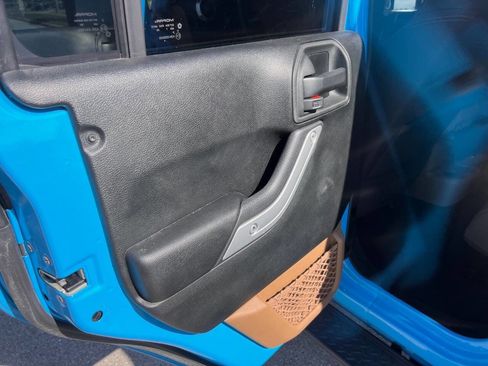 Used 2017 Jeep Wrangler Unlimited Sahara w/ Max Tow Package image 22