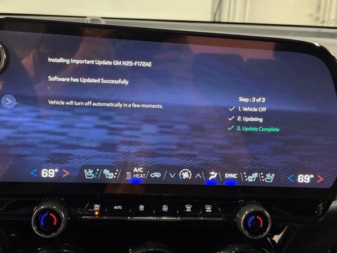 New 2025 Chevrolet Blazer EV RS image 38