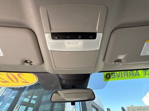 Used 2024 Nissan Sentra SV FWD image 29