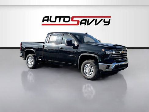 Used 2025 Chevrolet Silverado 2500 LTZ w/ LTZ Plus Package AWD/4WD image 1