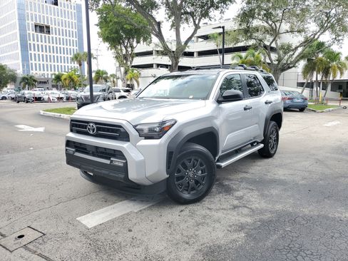 Used 2025 Toyota 4Runner SR5 image 32