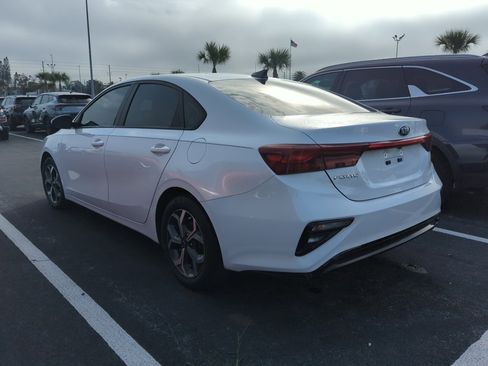 Certified 2021 Kia Forte LXS image 8