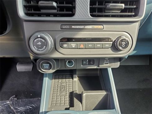 New 2025 Ford Maverick Lariat w/ Black Appearance Package image 33