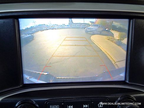 Used 2018 GMC Sierra 1500 SLT image 18