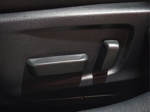 Used 2022 Lexus IS 300 w/ Premium Package RWD image 17
