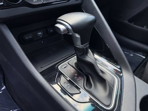 Certified 2022 Kia Niro EX Premium FWD image 22