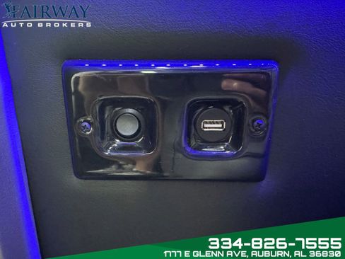 Used 2018 Chevrolet Express 2500 image 27