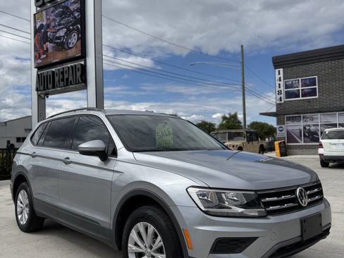 Used 2020 Volkswagen Tiguan S image 1