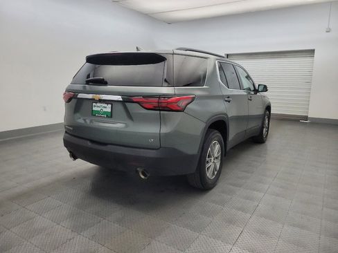 Used 2023 Chevrolet Traverse LT FWD image 9