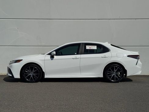 Certified 2024 Toyota Camry SE AWD/4WD image 4