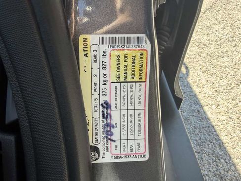 Used 2018 Ford Focus SE FWD image 12