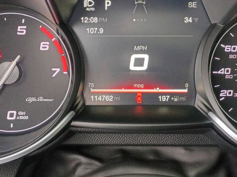 Used 2017 Alfa Romeo Giulia AWD image 16