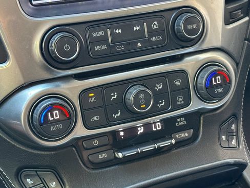 Used 2018 Chevrolet Tahoe Premier AWD/4WD image 30
