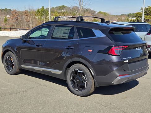 New 2026 Kia Sportage EX w/ EX Panorama Roof Package FWD image 5