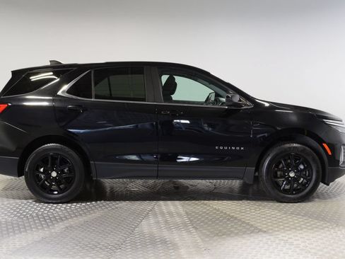 Used 2023 Chevrolet Equinox LT AWD/4WD image 2