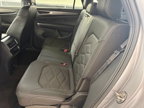 Used 2026 Volkswagen Atlas Cross Sport SE AWD/4WD image 28
