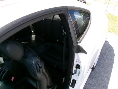 Used 2004 Hyundai Tiburon GT FWD image 15