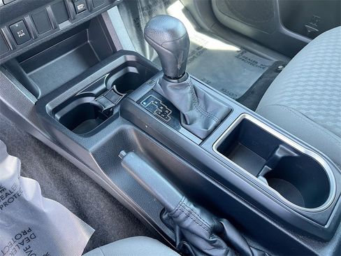 Used 2022 Toyota Tacoma SR image 16