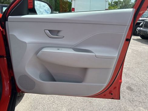 Used 2024 Hyundai Kona SEL image 24