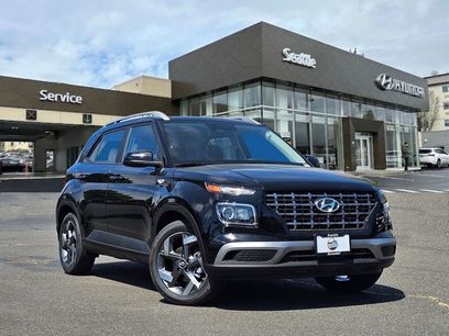 Used 2025 Hyundai Venue SEL