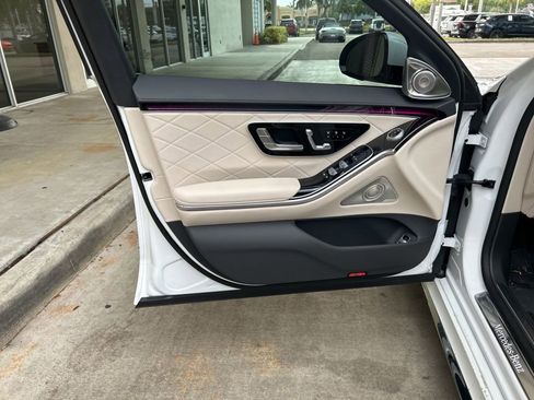 Used 2024 Mercedes-Benz S 580e 4MATIC Sedan w/ AMG Line image 49