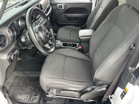 Certified 2022 Jeep Wrangler Sport AWD/4WD image 18