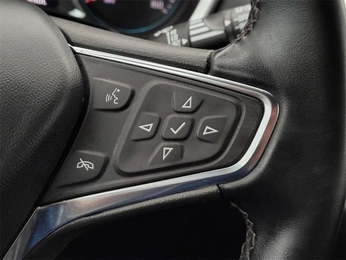 Certified 2024 Chevrolet Equinox LT w/ LPO, Floor Liner Package image 17