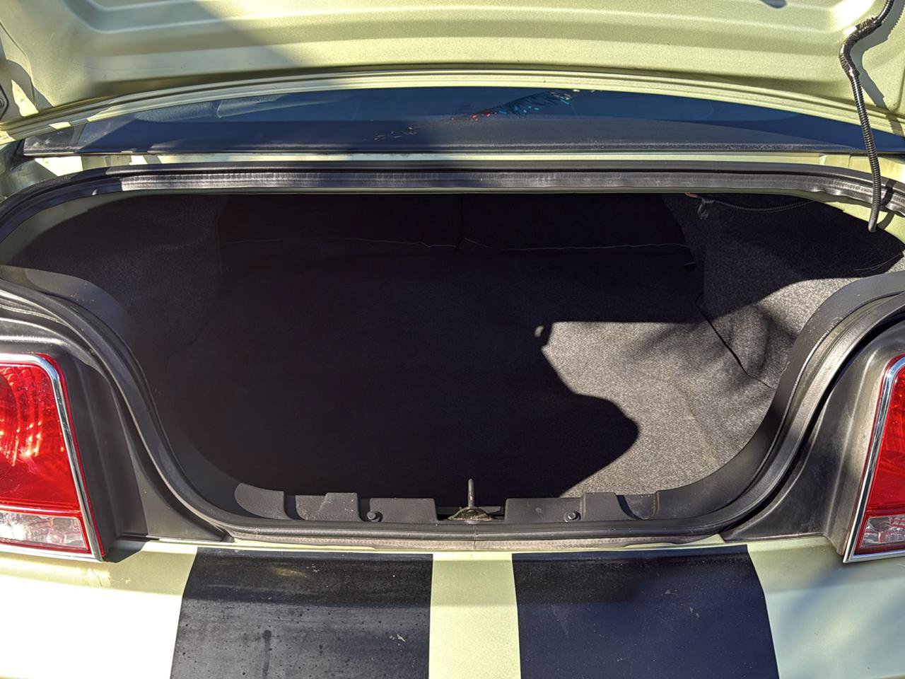 Used 2006 Ford Mustang Coupe RWD image 5