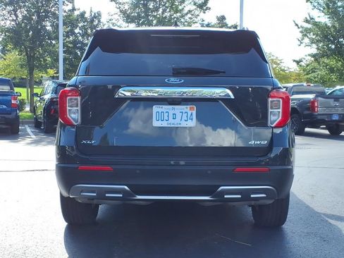 Used 2023 Ford Explorer XLT w/ Equipment Group 202A AWD/4WD image 5