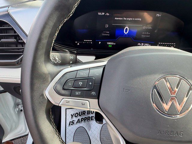 Certified 2025 Volkswagen Taos S AWD/4WD image 11