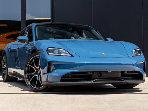 Certified 2025 Porsche Taycan AWD/4WD image 6