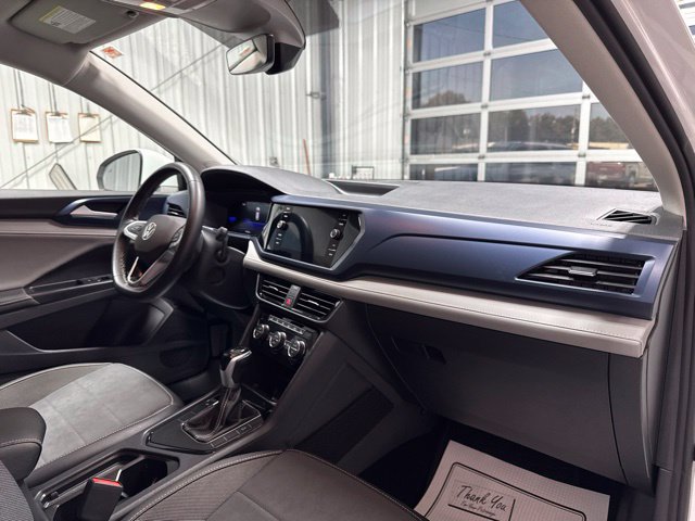 Used 2024 Volkswagen Taos SE FWD image 25