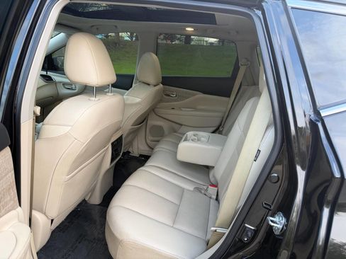 Used 2019 Nissan Murano SL w/ SL Technology Package FWD image 8