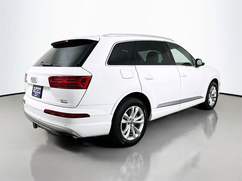 Used 2017 Audi Q7 3.0T Premium Plus image 8