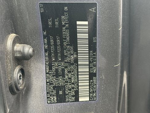 Used 2017 Toyota Sienna XLE w/ XLE Navigation Package image 29