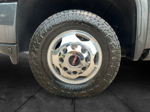 Used 2021 GMC Sierra 3500 Denali w/ Denali Ultimate Package AWD/4WD image 14