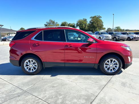 Used 2019 Chevrolet Equinox LT image 3